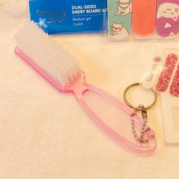 6 for$20♥️Jam berry Nail bundle: everything here included. Cute Kitty emery - Picture 5 of 11